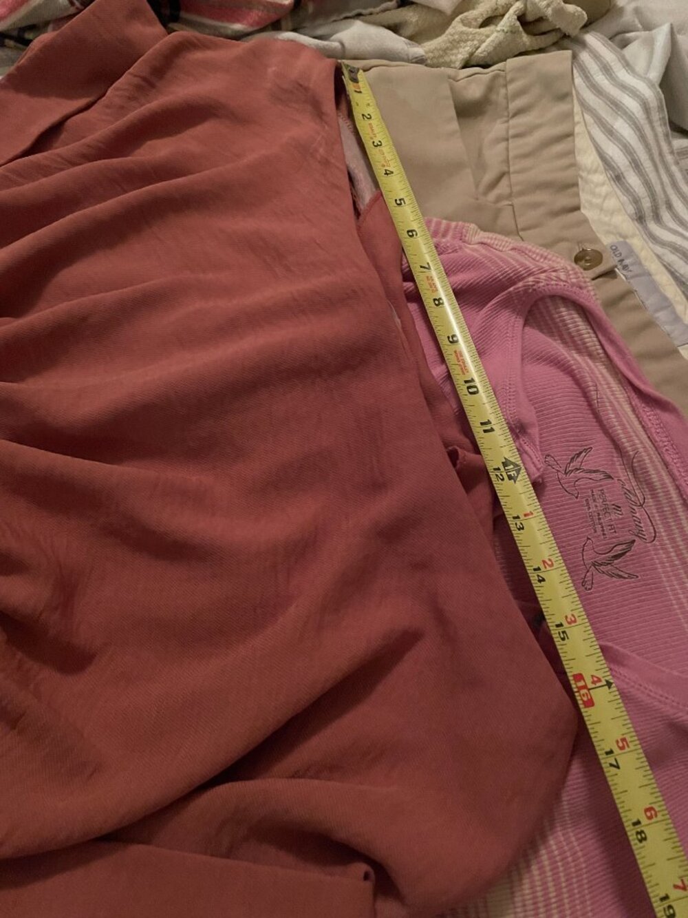 Beautiful ASOS Dress - Chic Neckline and Tapering Waist in Mauve / Dusty Rose - Picture 14 of 16